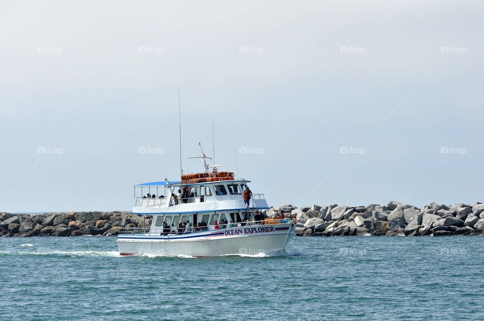 Boat returning to the harbor