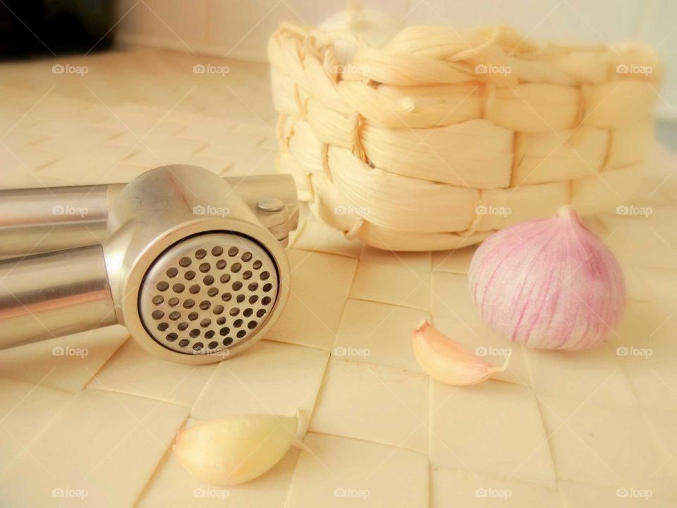 garlic squeezer