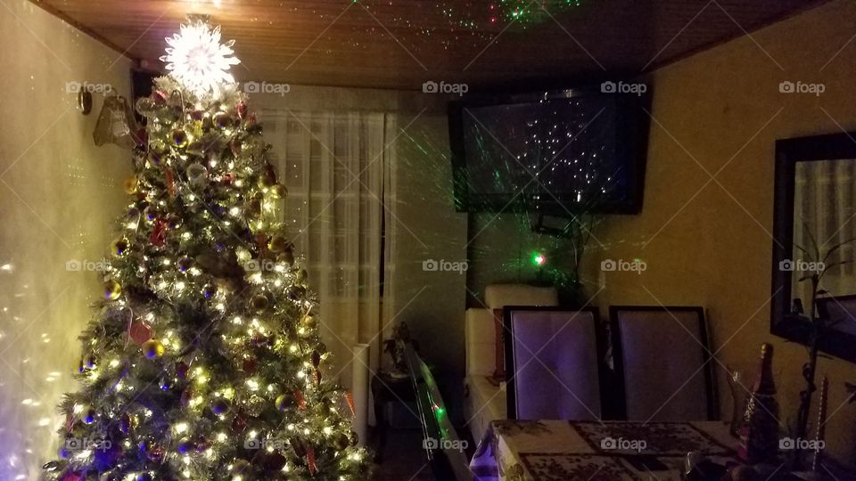 christmas tree, laser beams...