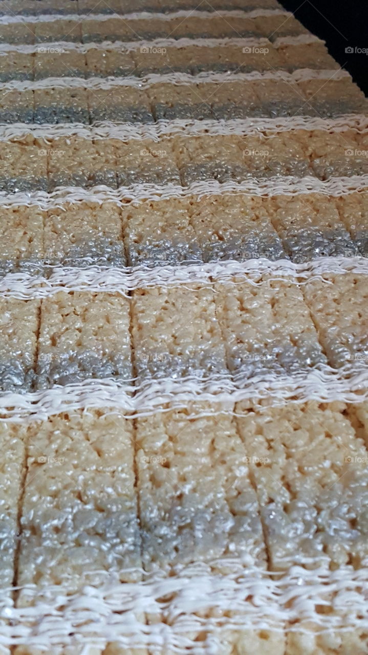 Decorated Rice Krispie Treats Wedding Favors