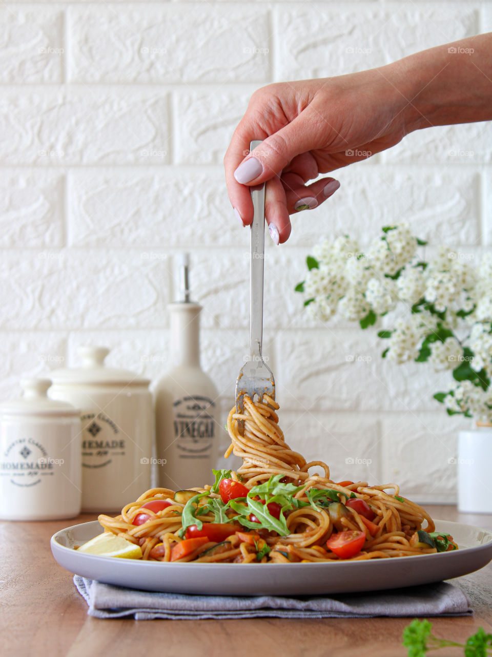 Spaghetti with tomatoes 