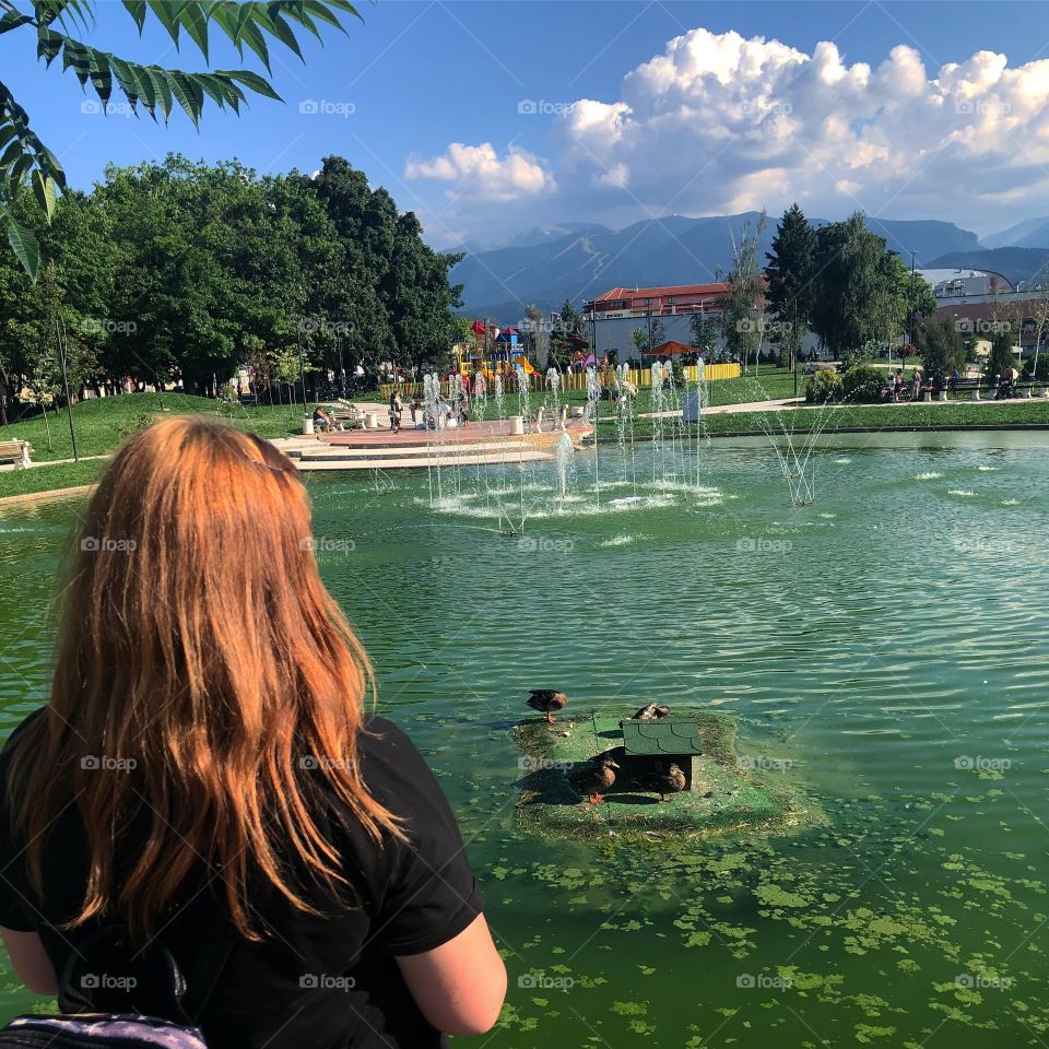 The girl and the fountain