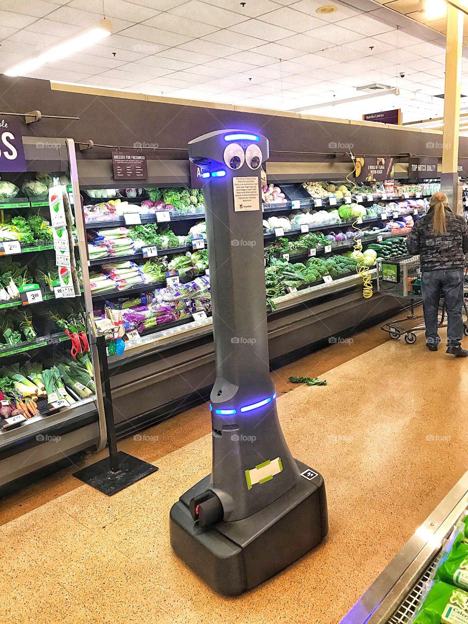 My grocery store has a robot now... 