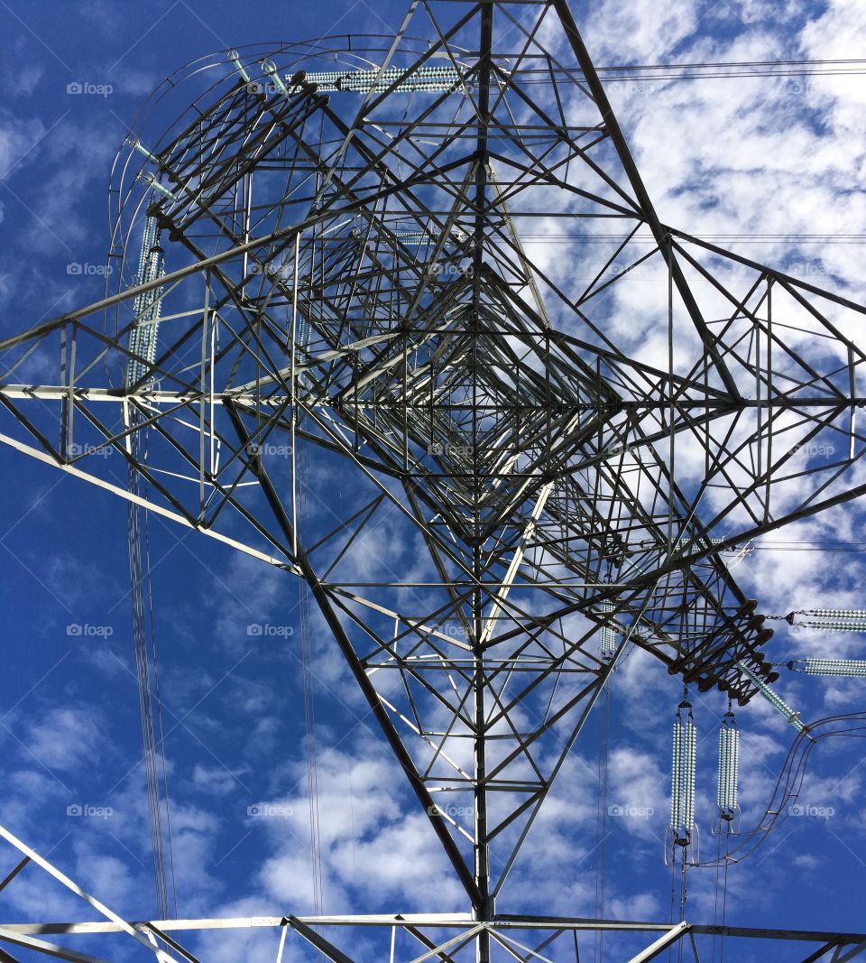 Symmetry of a hydro tower seen from the ground 