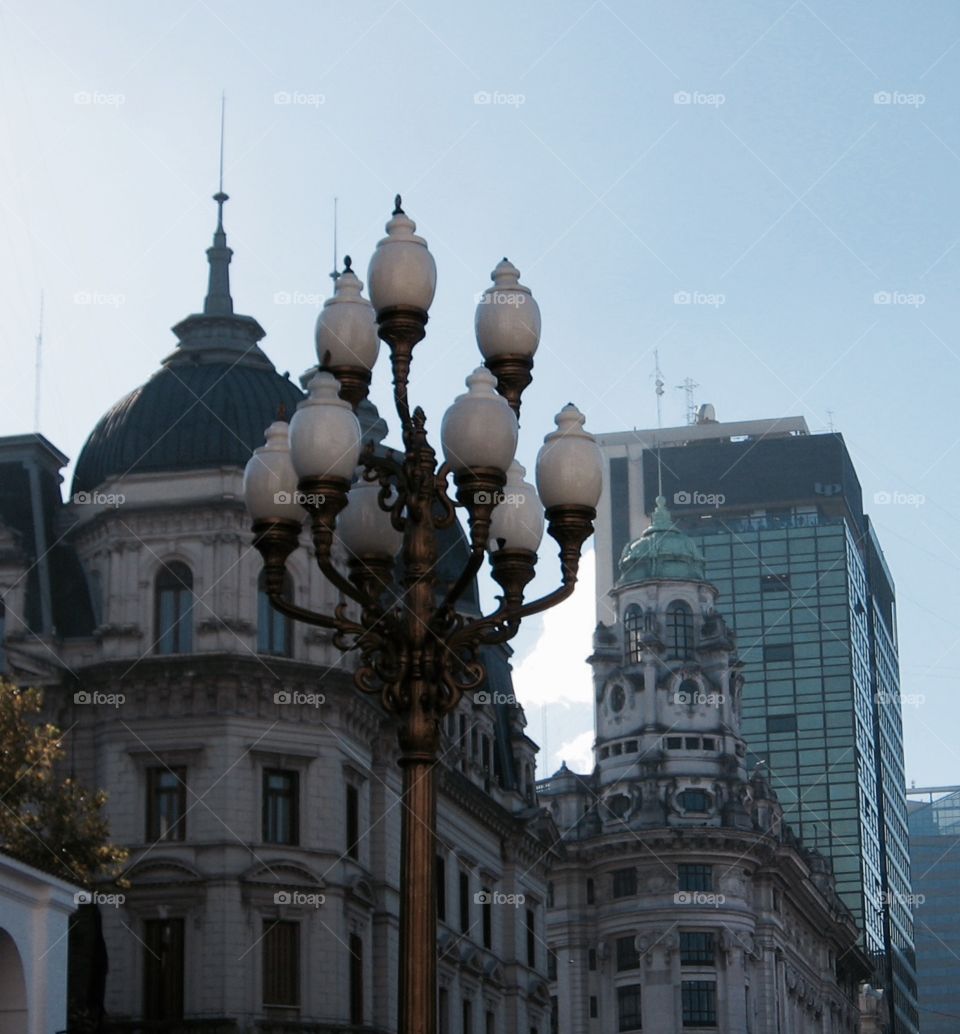 Lighting. Lamppost in Buenos Aires