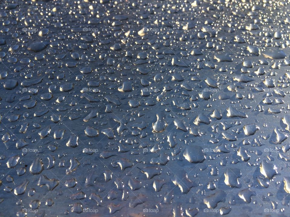 Raindrop collection on metal surface