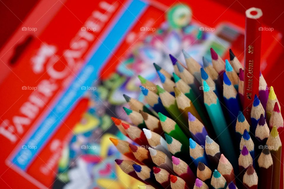 Faber-Castell colourful pencils and packaging in the background