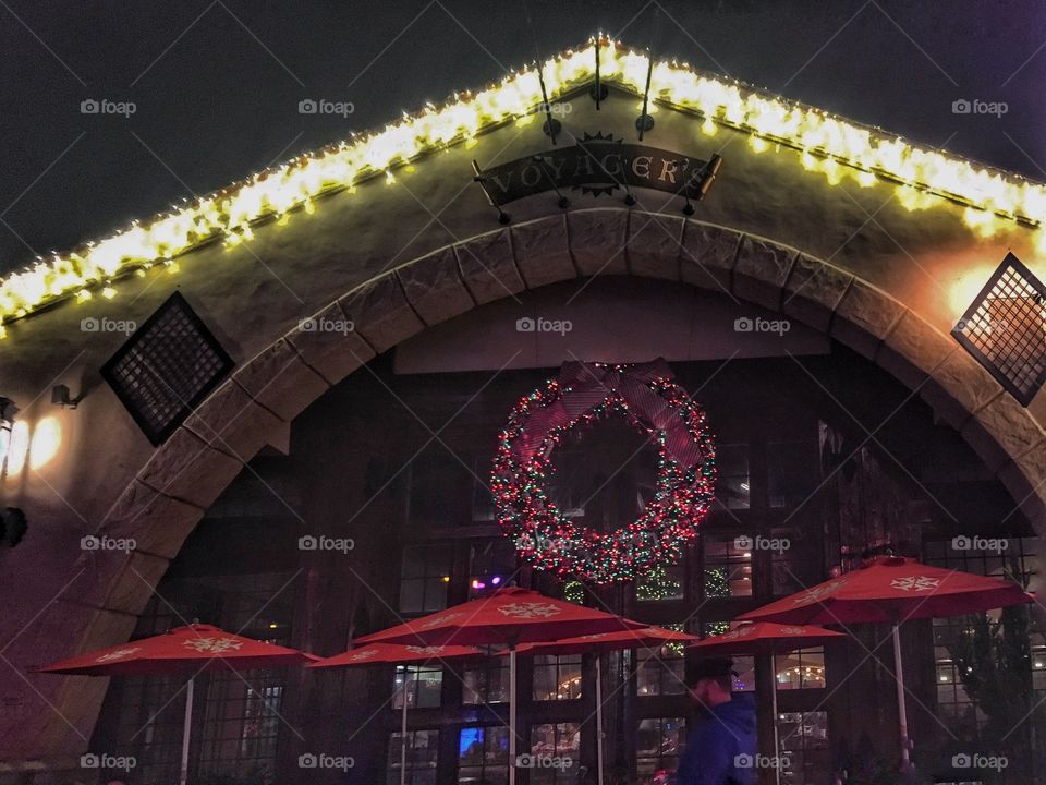 Wreath on a restaurant 