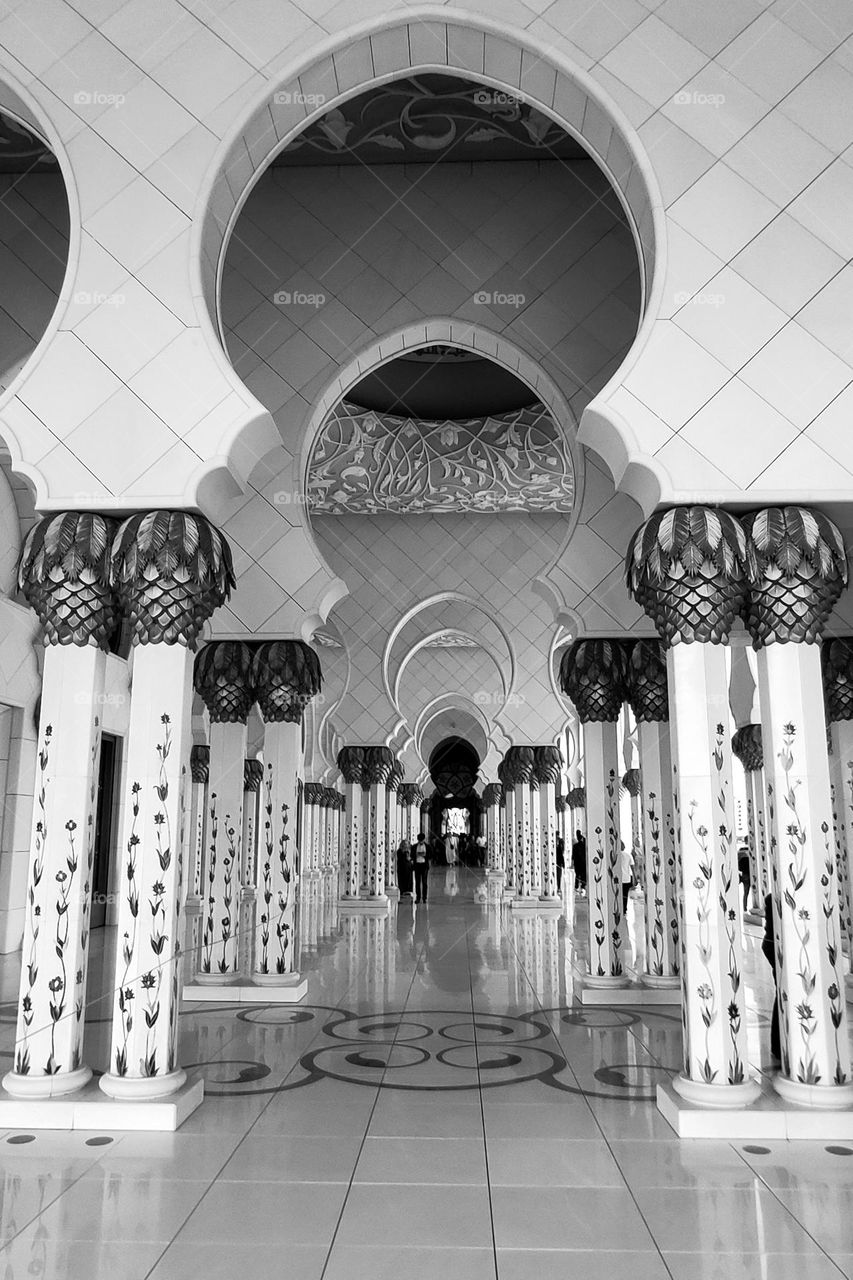 Amazing White Mosque Architecture, Abu Dhabi