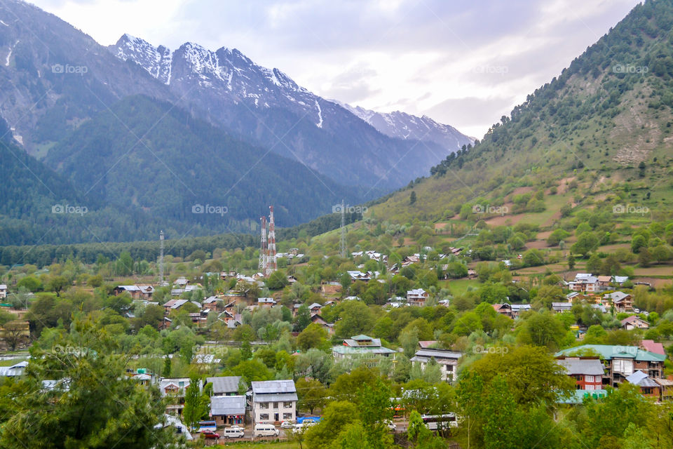 Aru Valley a fairytale tourist spot in Anantnag District of Jammu and Kashmir, India. Located near Pahalgam noted for its sscenic meadows, lakes and mountains and peaceful scenic beauty environment.