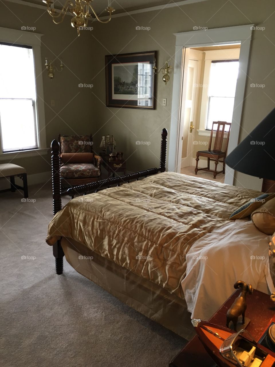 Perfect flow in this bedroom 