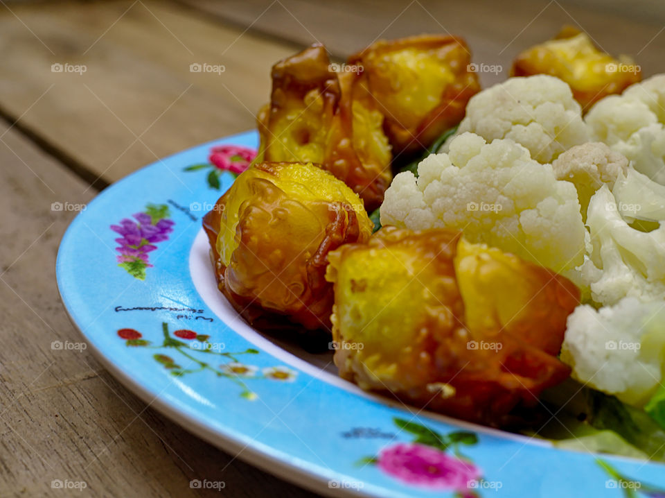 Close up low carbohydrates food served in a plate