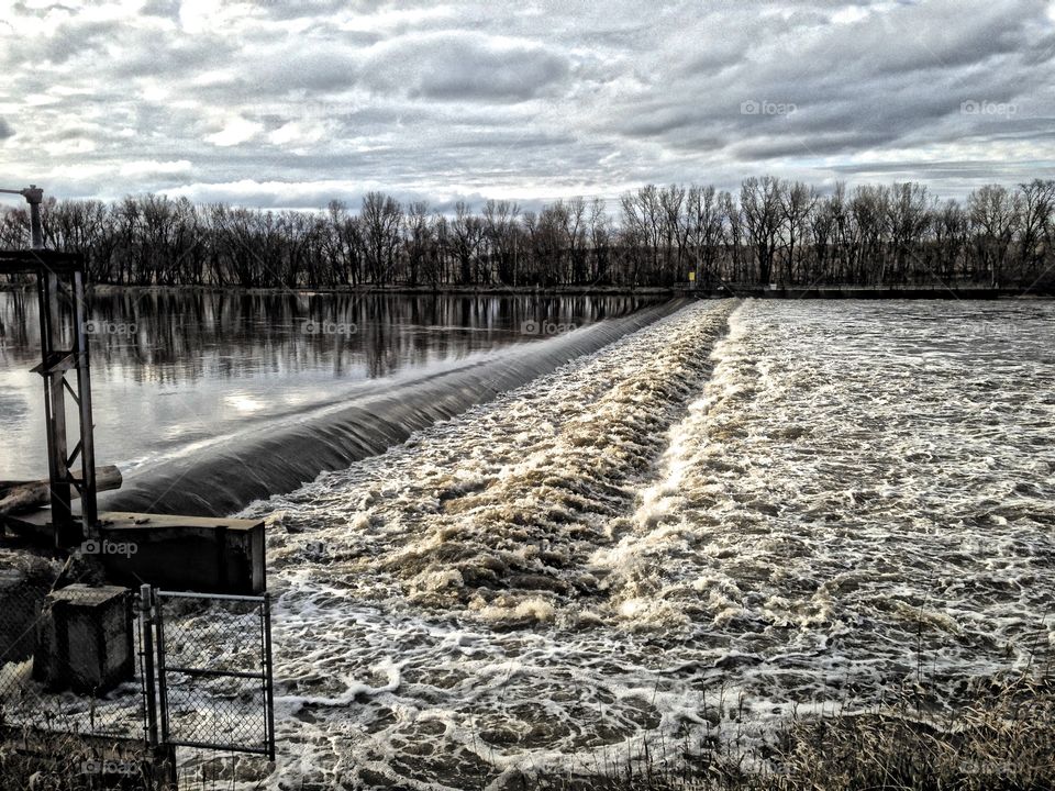 Roller Dam - Cedar River - Cedar Rapids, Iowa