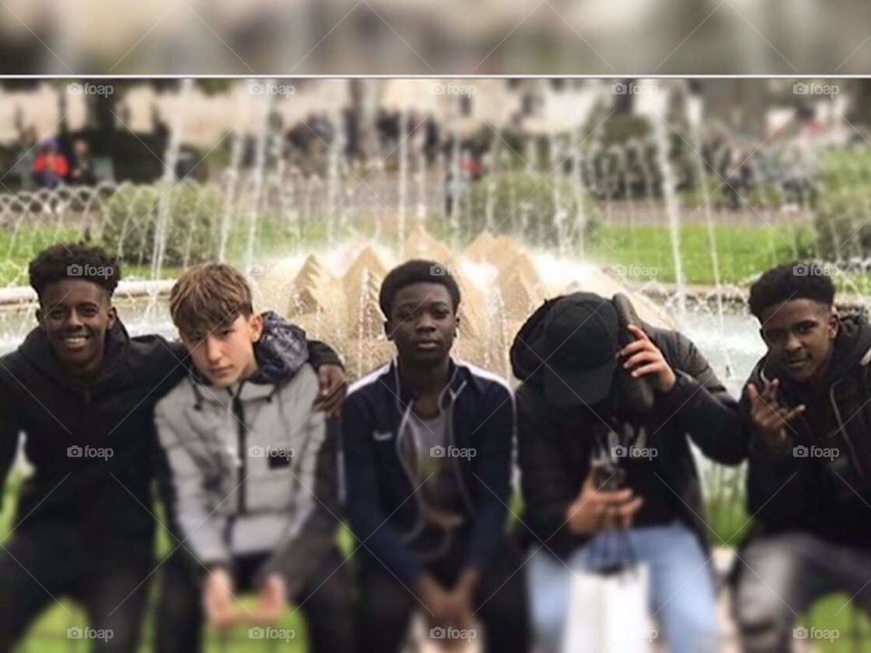 This is me, also in Atalanta, sat with my guys by a fountain, looks quite nice.