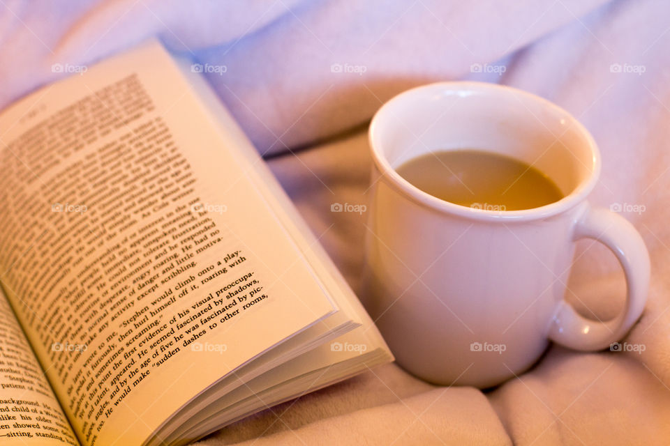 Cozy morning coffee while reading a good book. Weekend vibes!