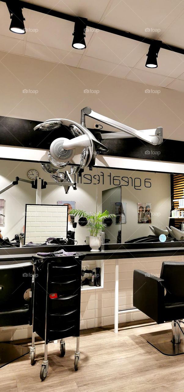 Hair salon