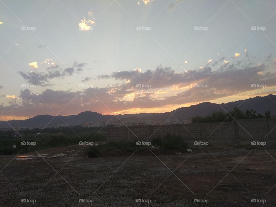 when we stopped the car only to take some photos😂. lovely sunset.