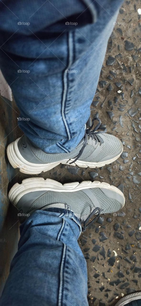 The outfit pant and shoes