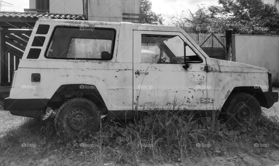 Carro de fabricante brasileira desenvolvido na época de 1969.