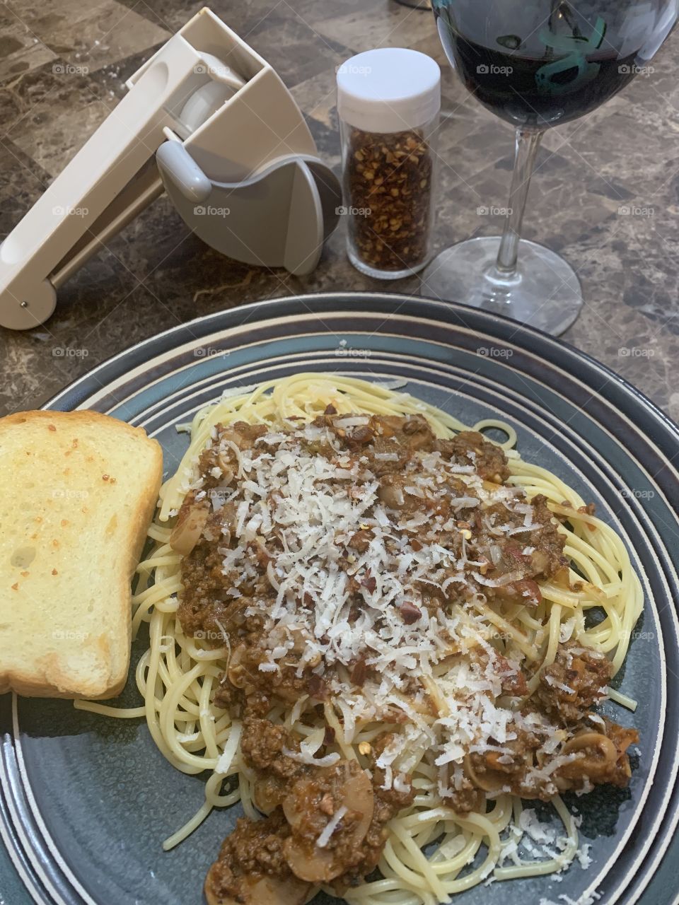 Spaghetti and meat sauce 