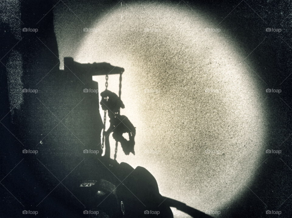 light white black play by nivoa