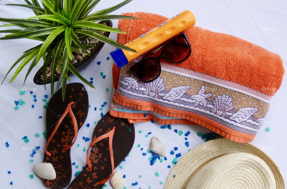 beach and tropical vacation accessories