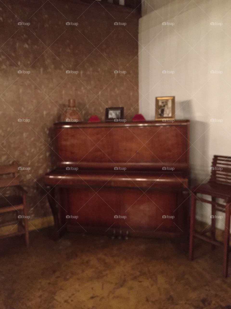 Piano antigo