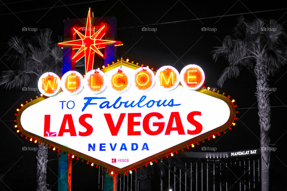 Welcome to Fabulous Las Vegas Sign