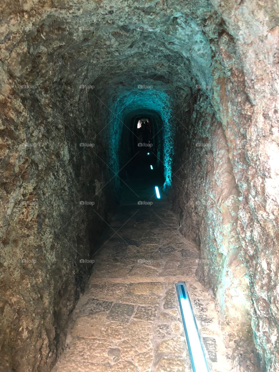 Tunnel in the rocks ❤️