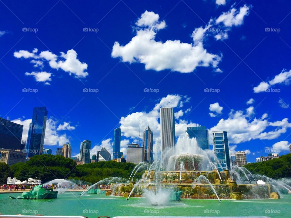 Grant Park Fountain Chicago . Taken during Lollapalooza .