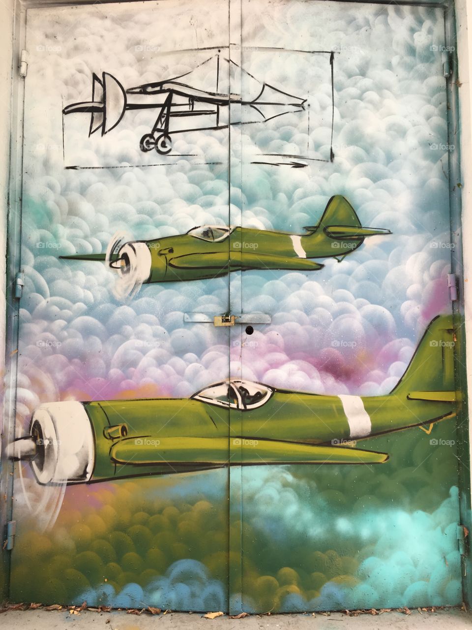 Airplanes murales, Bucharest, Romania 