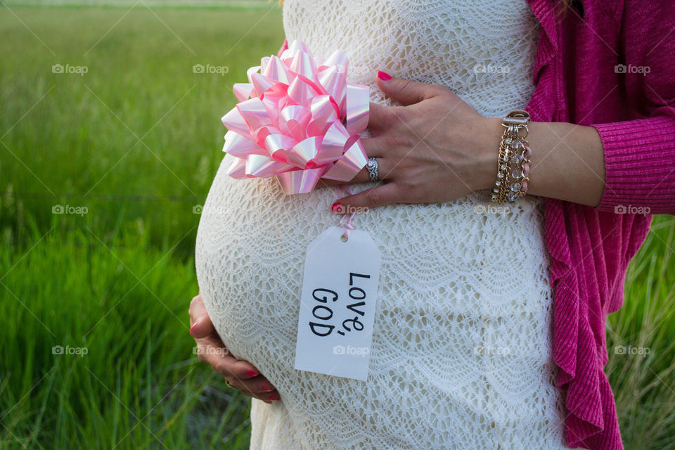 A Gift from God . Beautiful baby bump photo from a fun maternity session