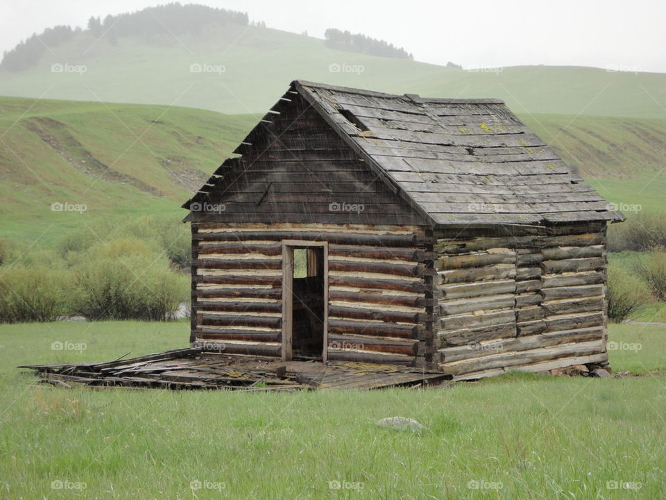 rustic old cabin