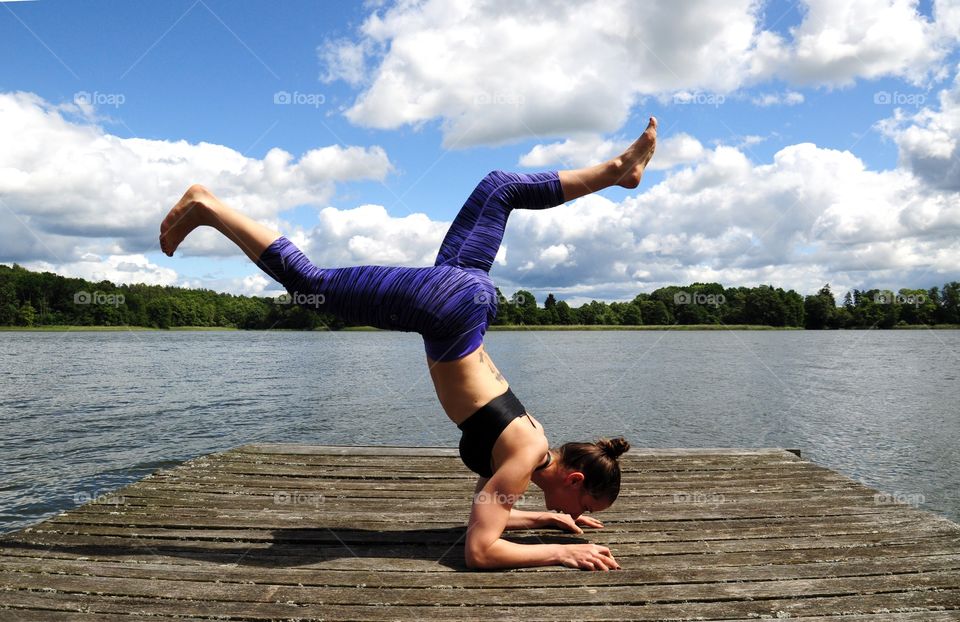 Morning yoga at the lakeside 