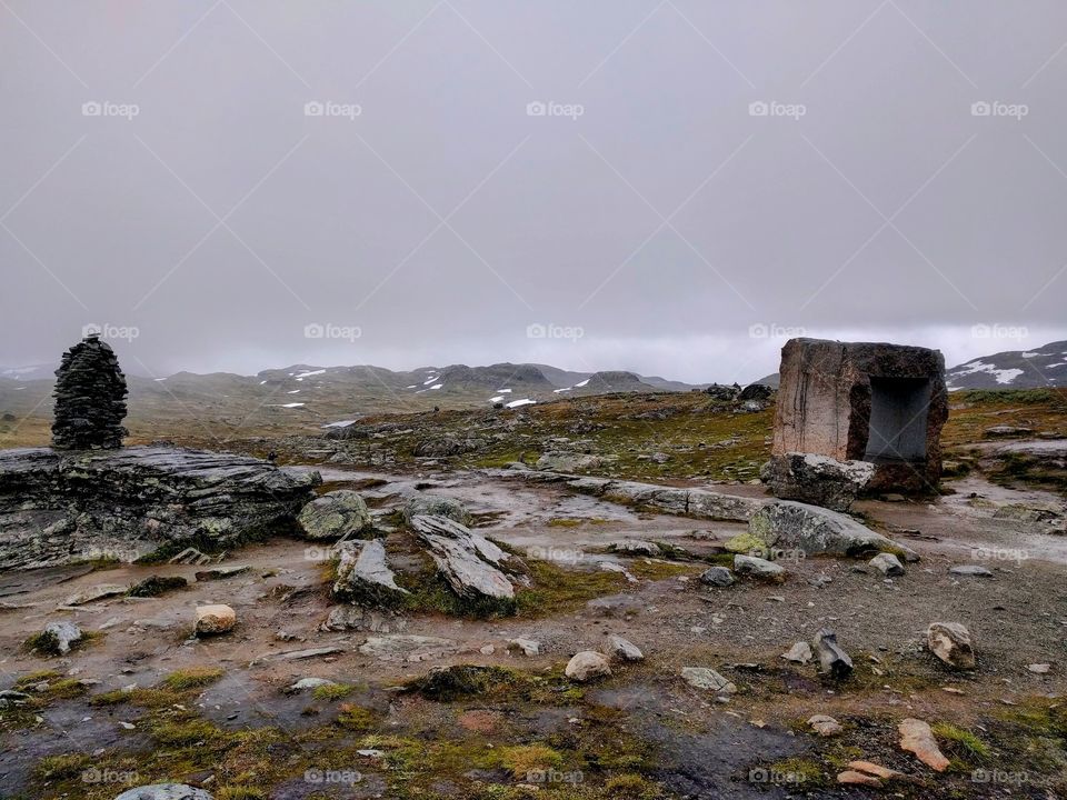 this stone sculpture by Knut Wold on Mefjellet, it's a photo opportunity along the Norwegian touristway Sognefjellet.