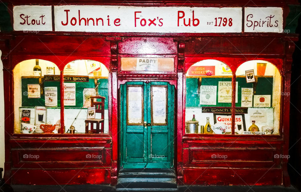 Mini Johnnie Fox's Pub