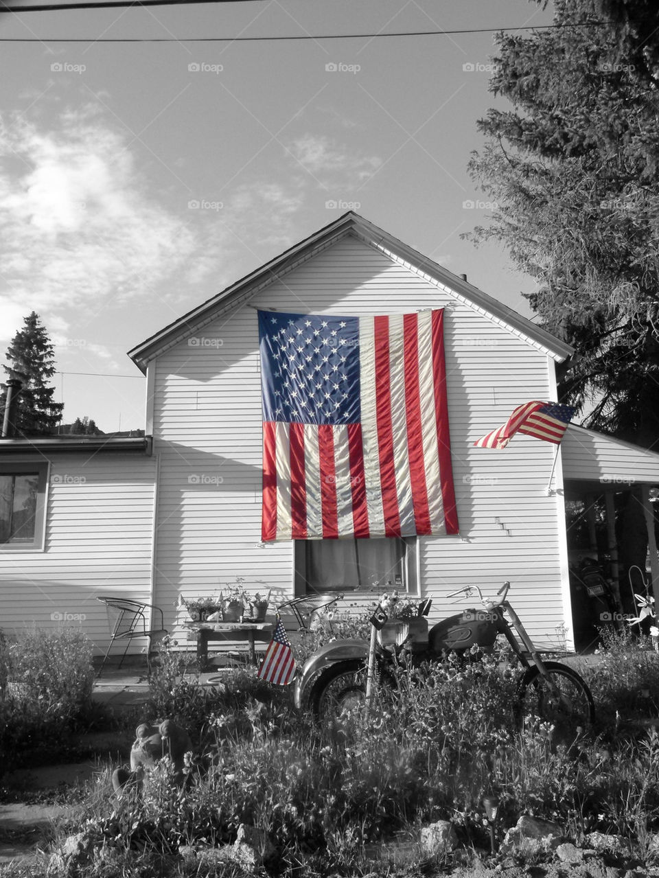 Old house with US flags