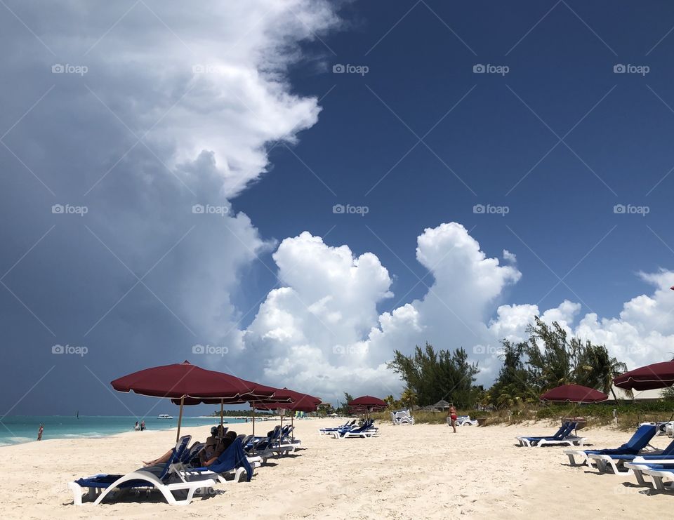 Thunder clouds ax love the ocean