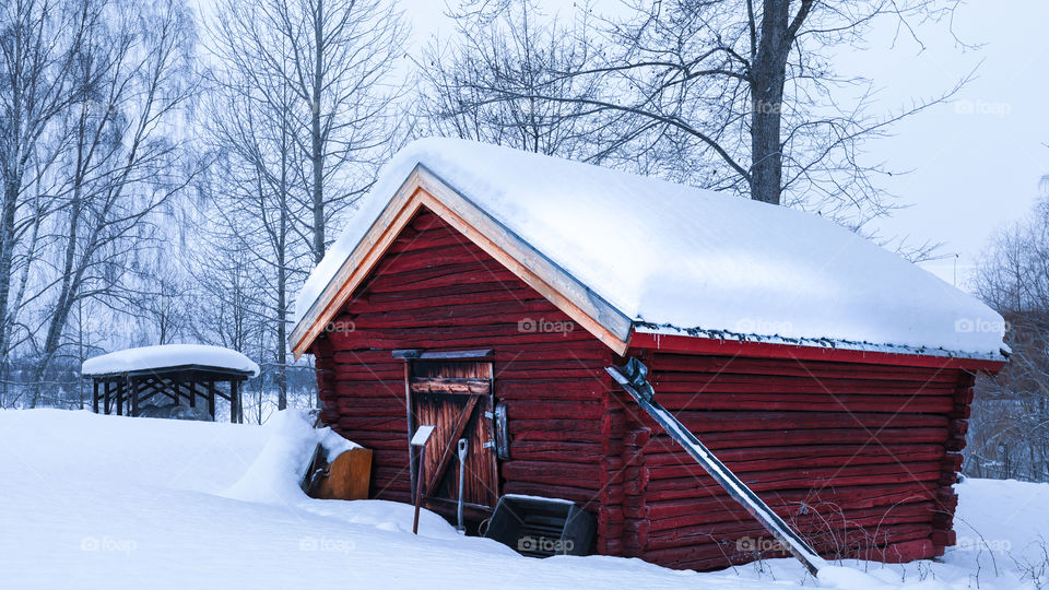 Red shed in The snow