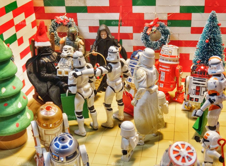 Star Wars Christmas Diorama. Star Wars Season's Greetings
