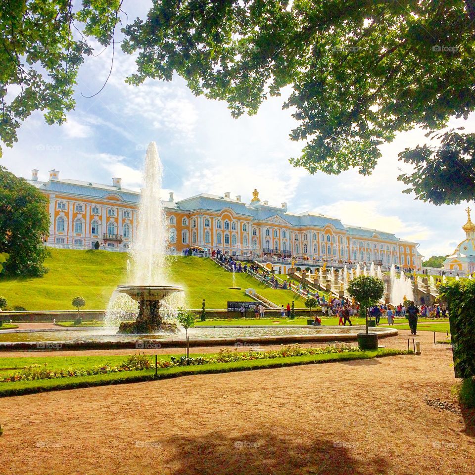 Peterhof palace backyard with fountains 