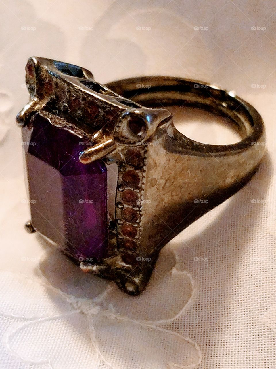 purple ring