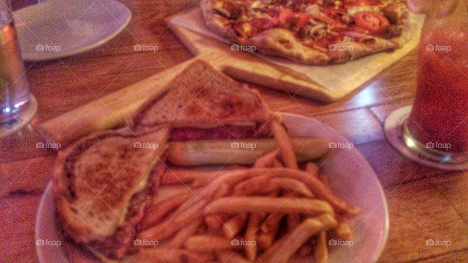 Patty Melt and Pizza