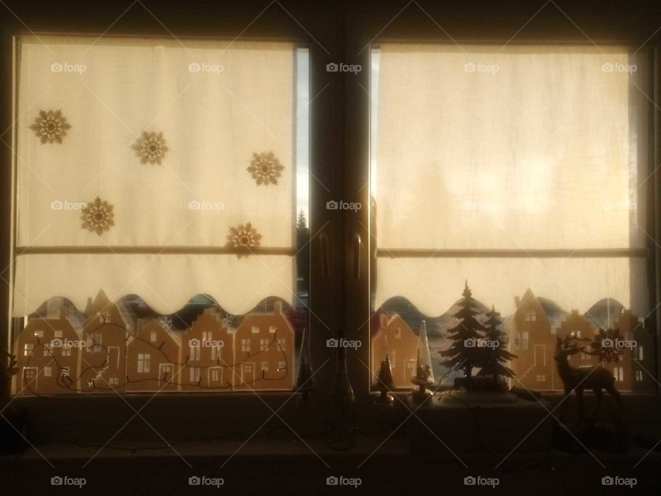 Fensterbild selbst gemacht,die Winterlandschaft im Wohnzimmer,ist noch erlaubt bis zum Frühjahr