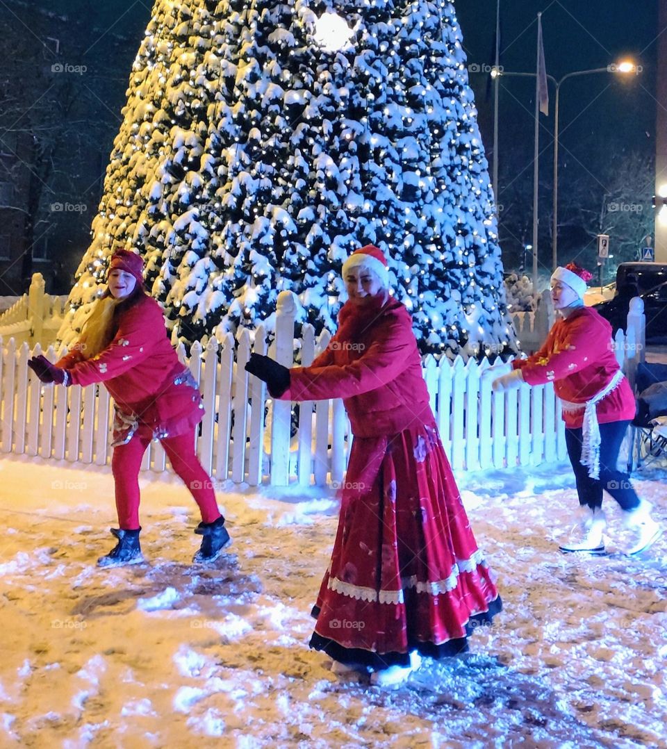 Winter dance 💃 Happy Christmas 🎄