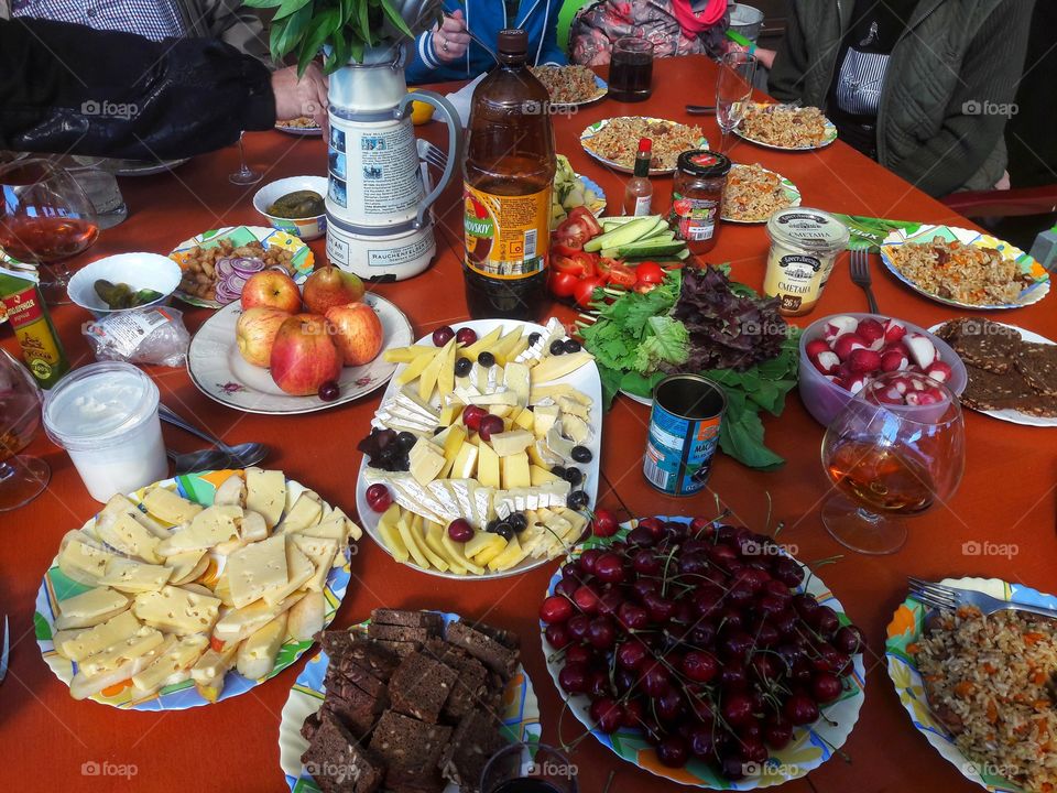 food vegetables table