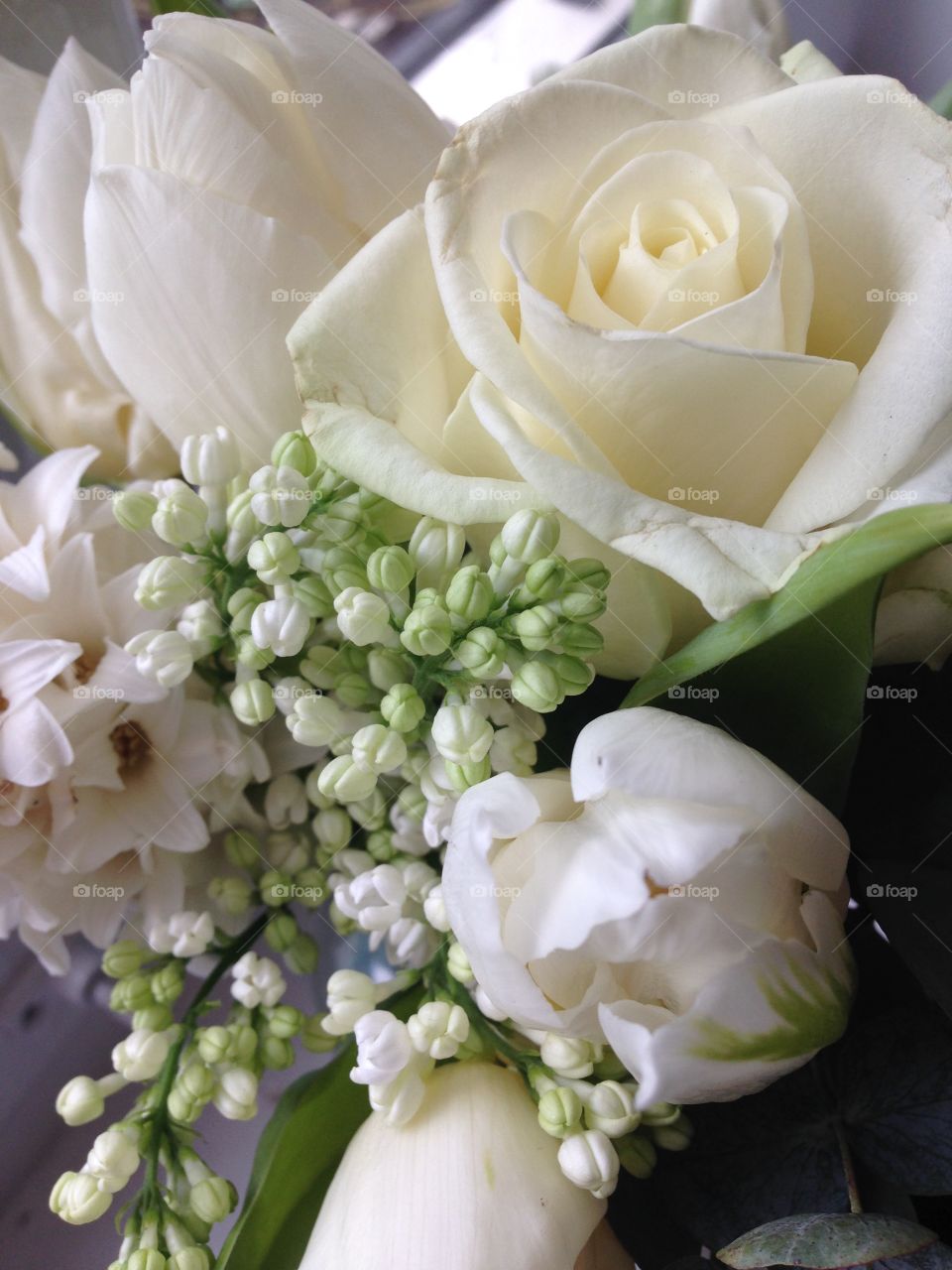 White wedding flowers close up 