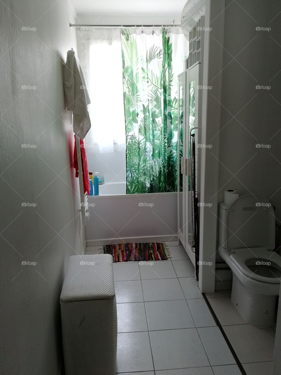 bathroom daylight curtain palmtree