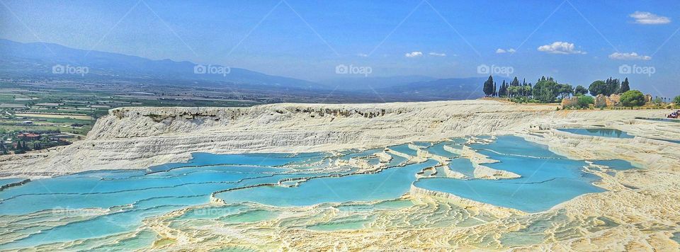 the stunningly beautiful travertine pools of Pumalakke Turkey