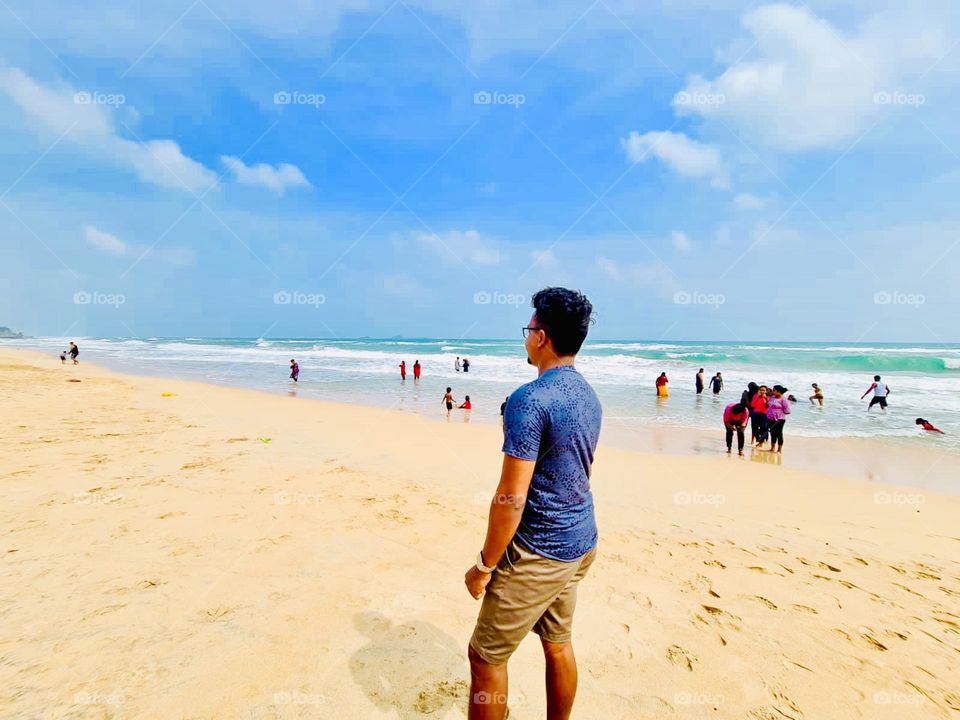 Nilaveli Beach | Attractions in Sri lanka
It is a beautiful white sandy beach with waves ideal for surfing, diving and snorkeling. 